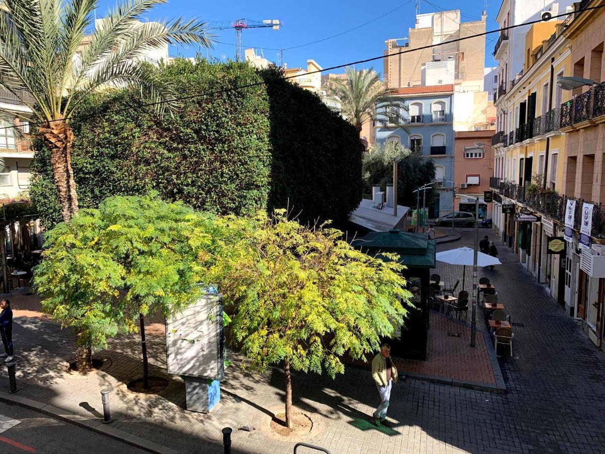 Encantador Loft En Centro Tradicional Lejlighed Alicante Eksteriør billede